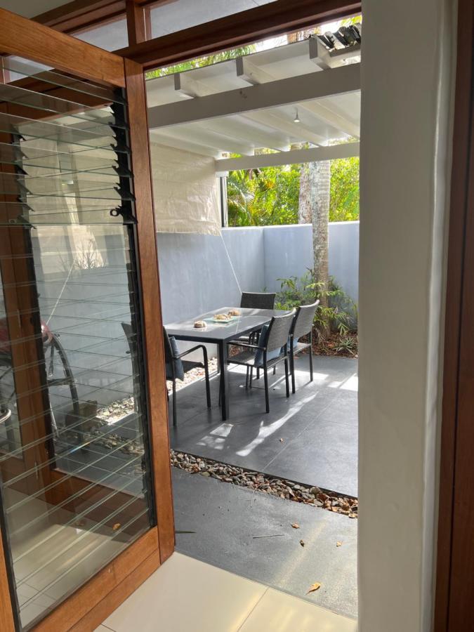 Beachside Apartment 1 With Plunge Pool Port Douglas Ngoại thất bức ảnh