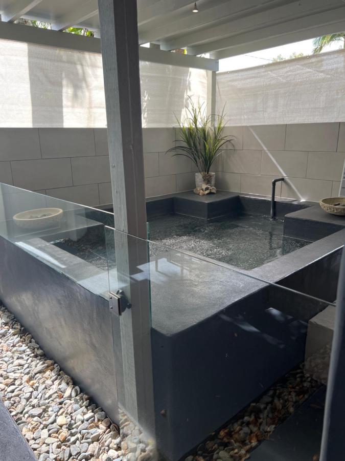 Beachside Apartment 1 With Plunge Pool Port Douglas Ngoại thất bức ảnh